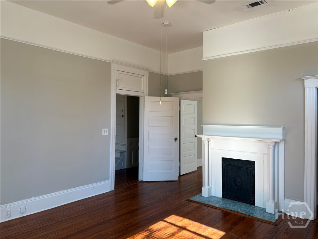 836 E Henry Street C Property Photo 16