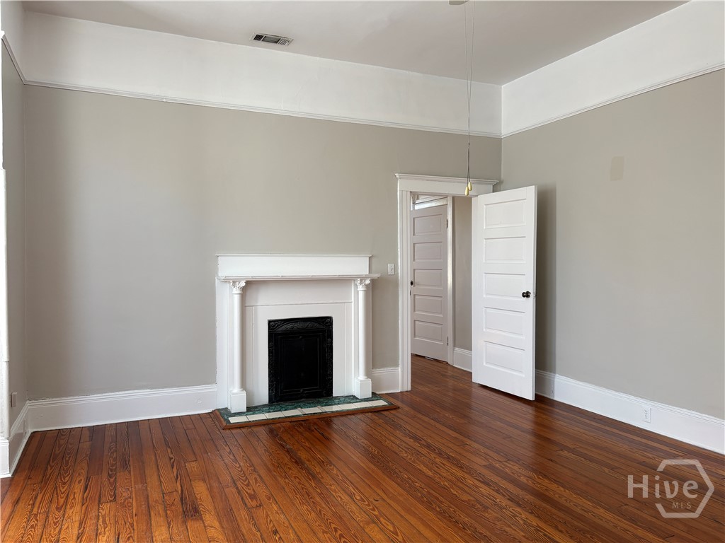836 E Henry Street C Property Photo 22