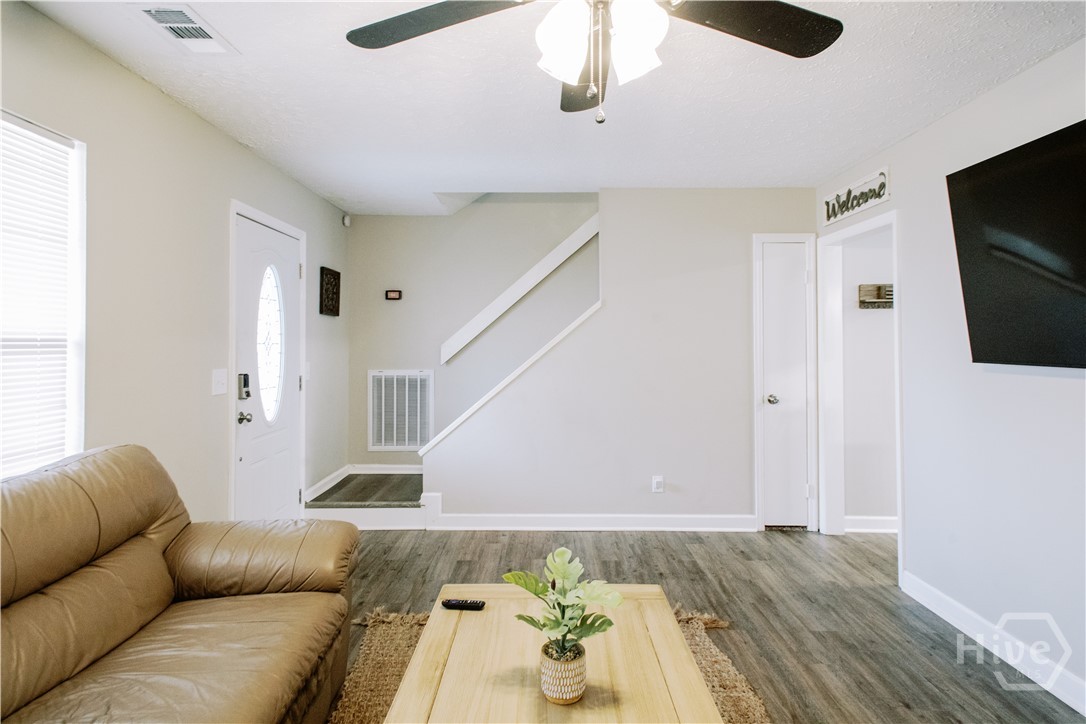 306 Redan Drive Property Photo 8