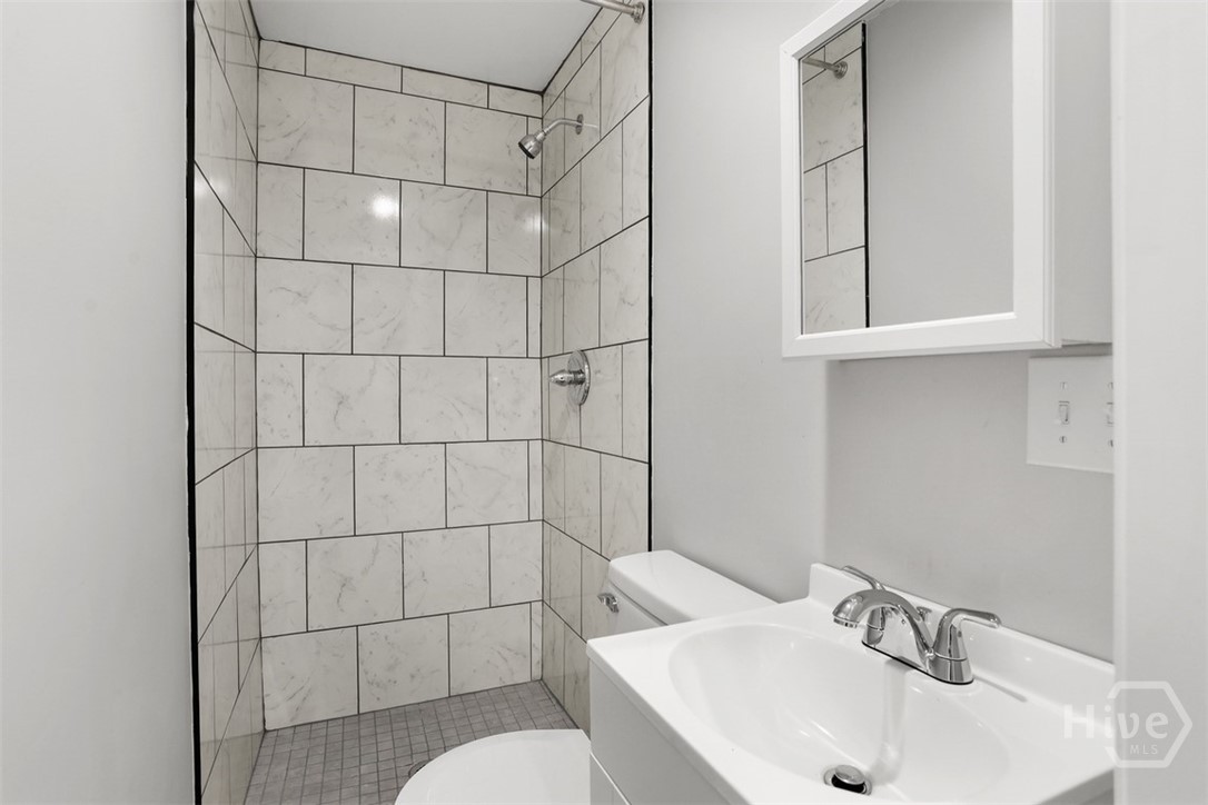 2114 Weldon Street Property Photo 31