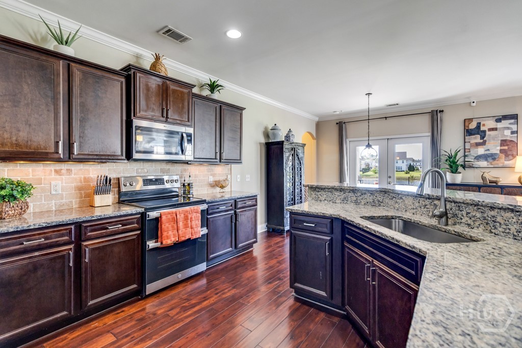 661 Wyndham Way Property Photo 15