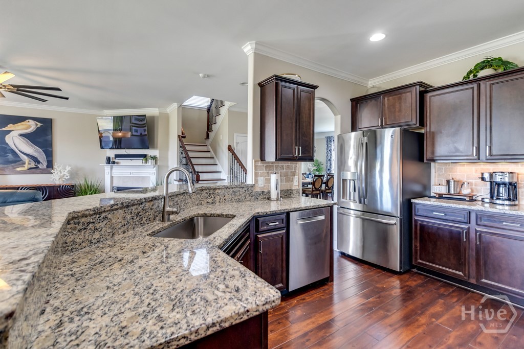 661 Wyndham Way Property Photo 17