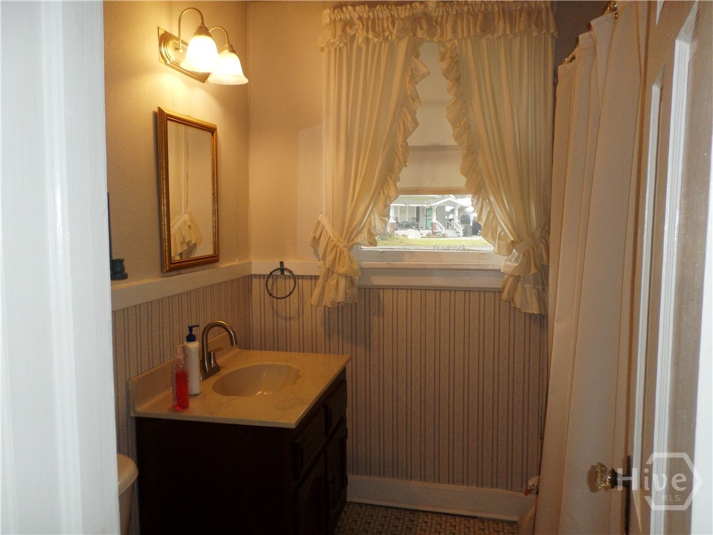 153 Main Street Property Photo 11