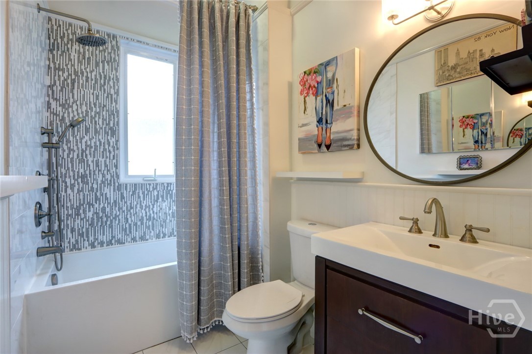 132 E 45th Street Property Photo 33