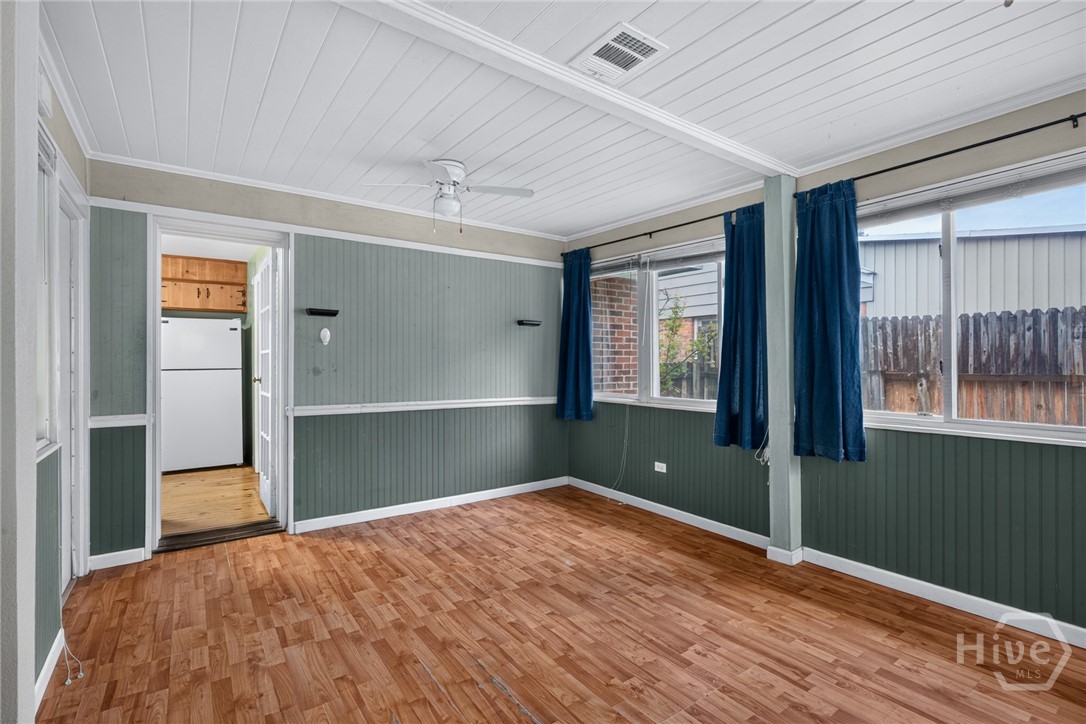 116 E 66th Street Property Photo 12