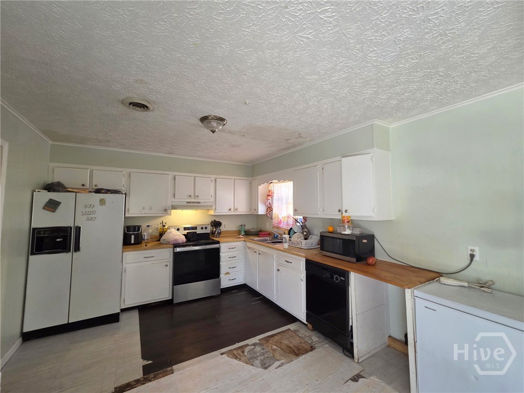 758 Hearn Road Property Photo 7