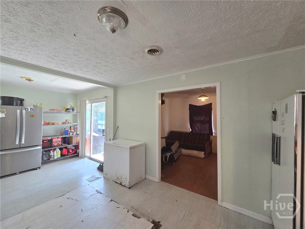 758 Hearn Road Property Photo 10
