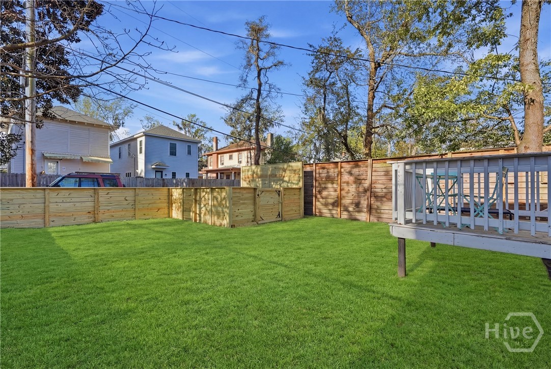 1209 E Anderson Street Property Photo 18