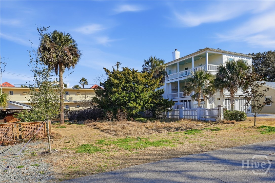 1410 2nd Avenue Property Photo 14