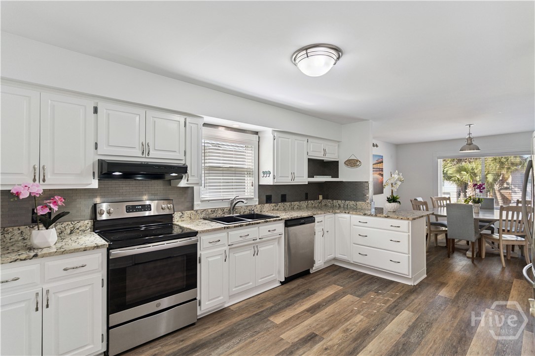 240 Georgia Street Property Photo 56