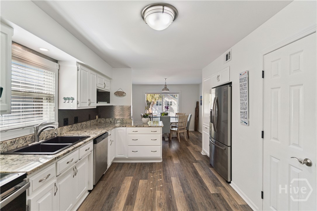 240 Georgia Street Property Photo 60