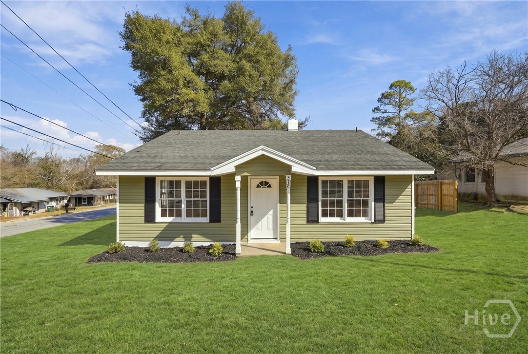 318 Peachtree Circle Property Photo 1