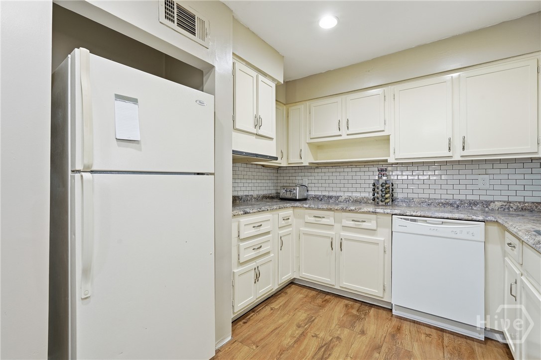 2222 Bacon Park Drive Property Photo 12
