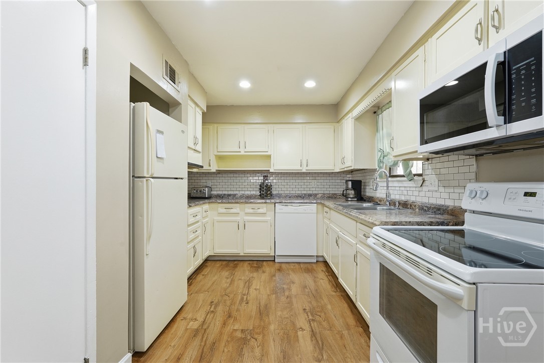 2222 Bacon Park Drive Property Photo 14