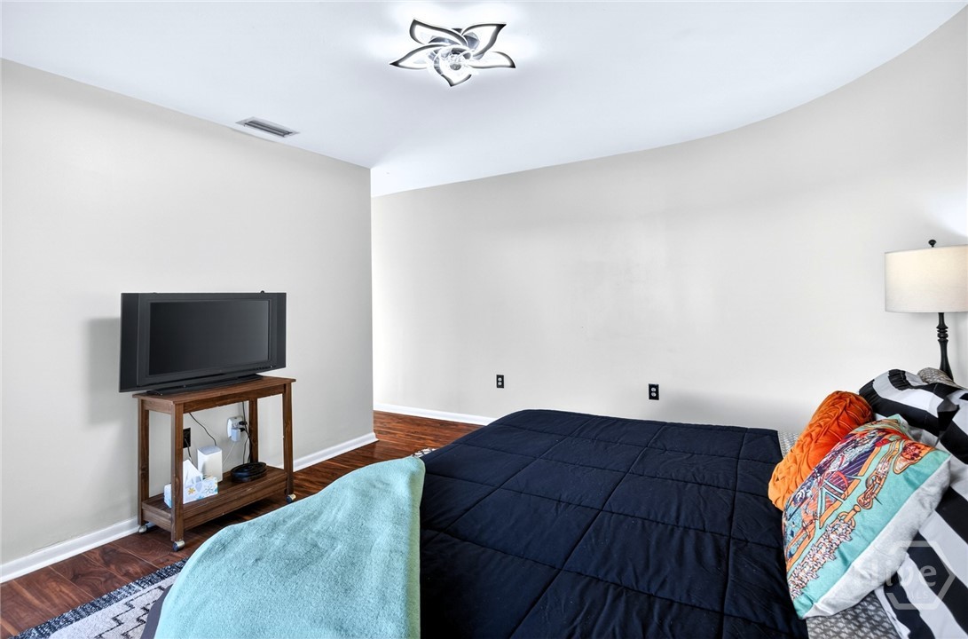 102 Stuart Street Property Photo 30