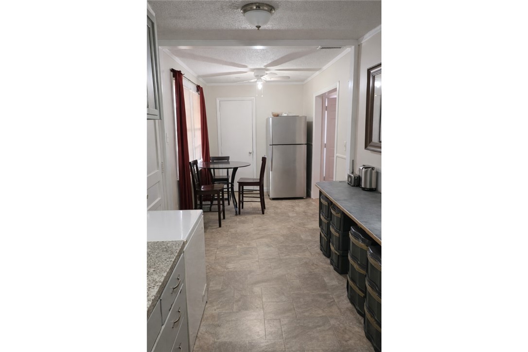 2348 Toussaint Avenue Property Photo 5