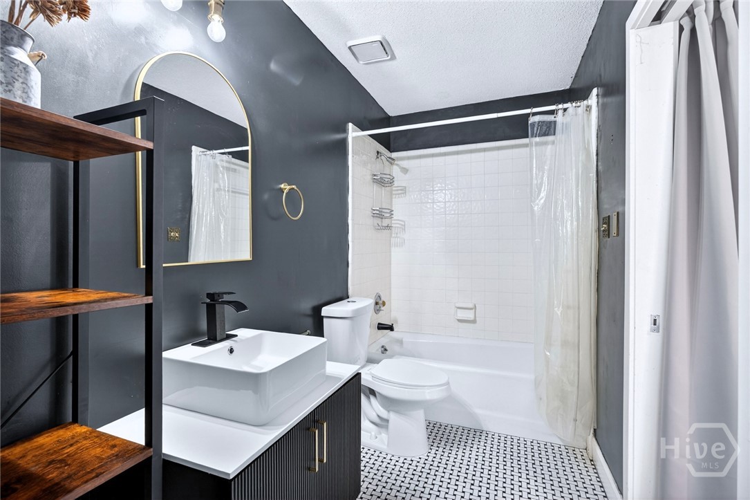 102 Stuart Street Property Photo 24