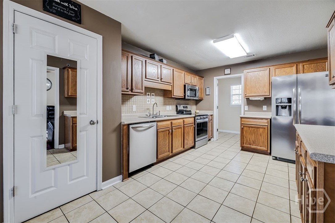 228 Wild Rose Drive Property Photo 12