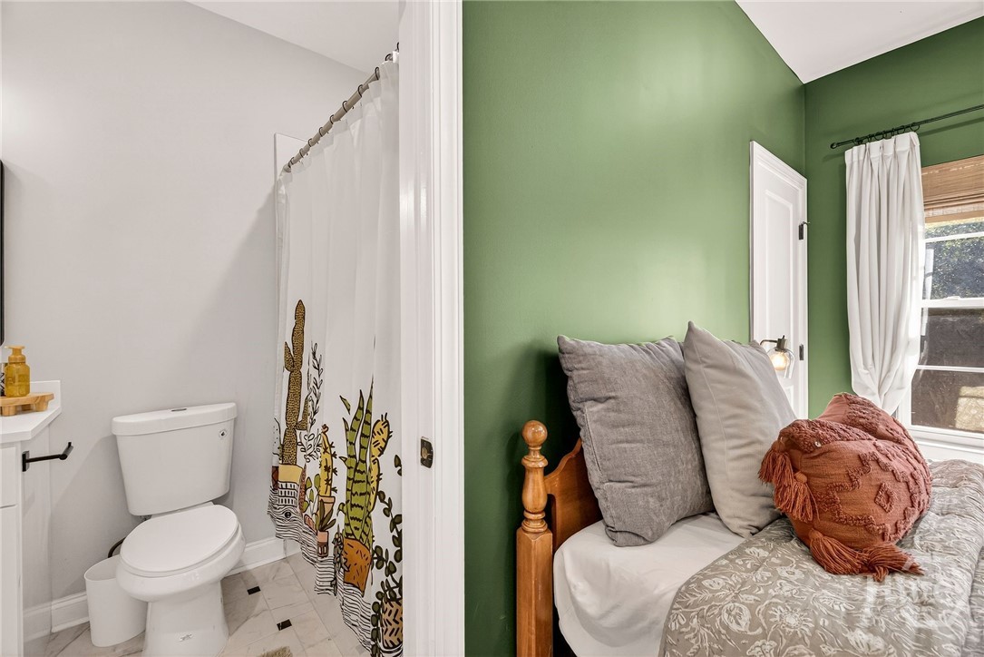 1306 E Waldburg Street Property Photo 26