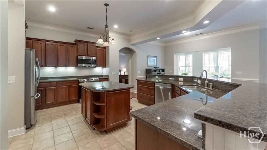 2102 River Oaks Drive Property Photo 15