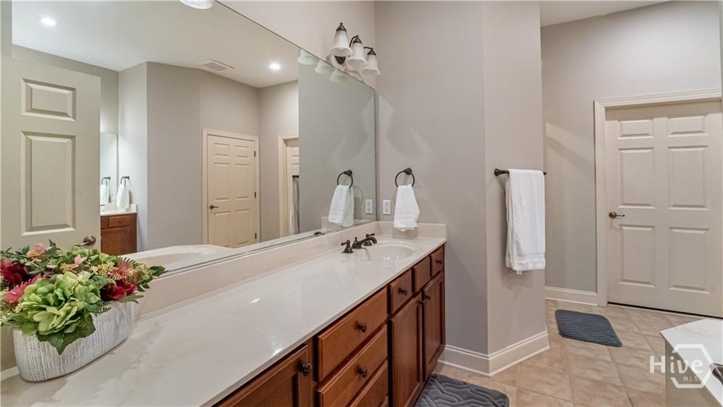 2102 River Oaks Drive Property Photo 26