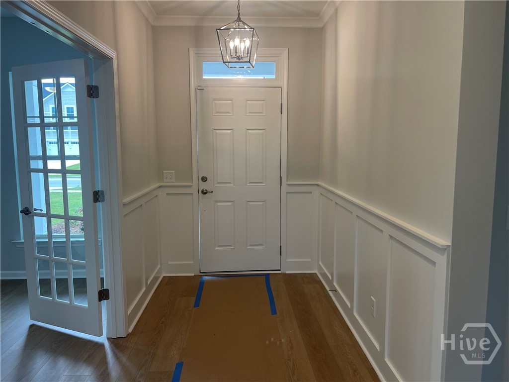 185 Champlain Drive Property Photo 2