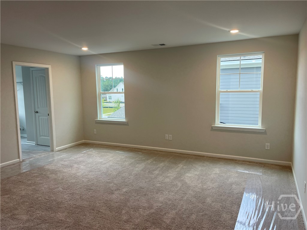 185 Champlain Drive Property Photo 11