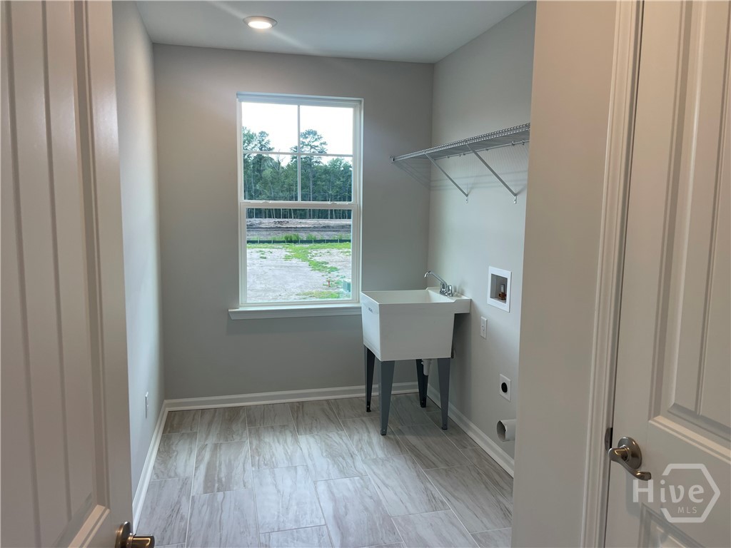 185 Champlain Drive Property Photo 21