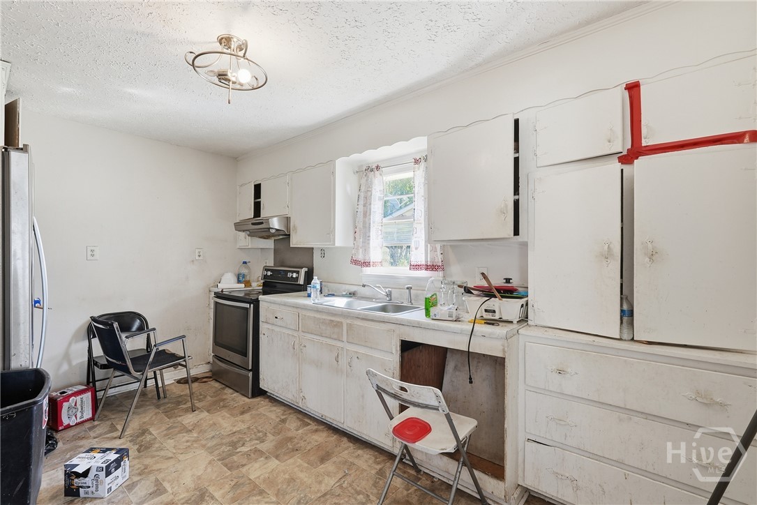 5 Holly Street Property Photo 13