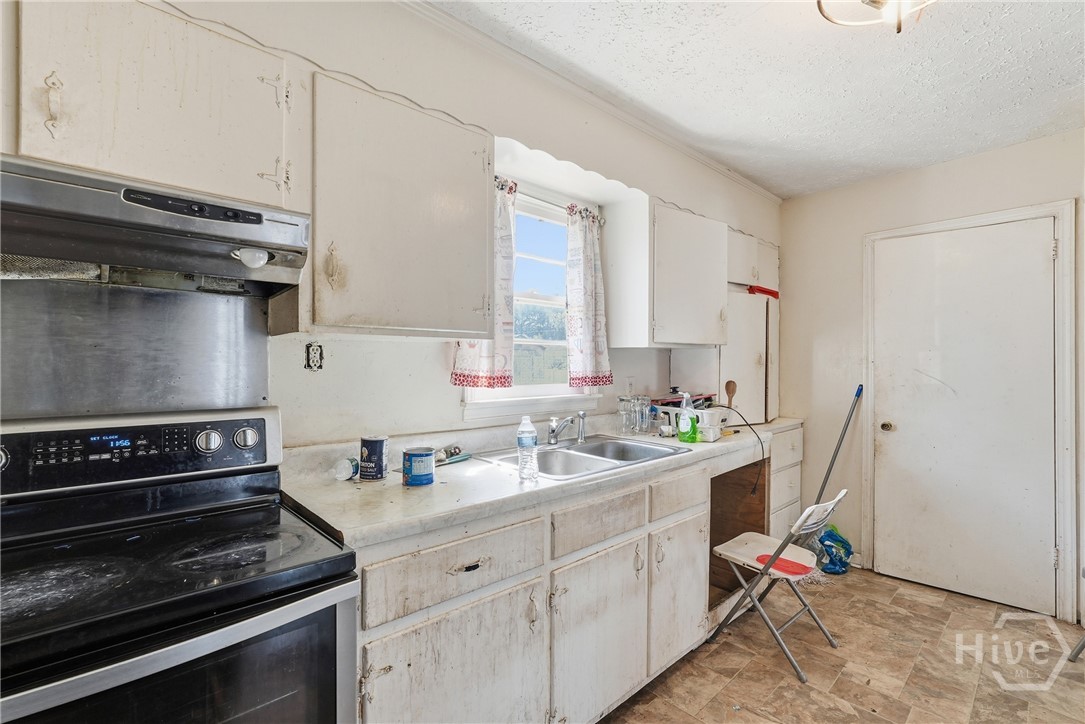 5 Holly Street Property Photo 15