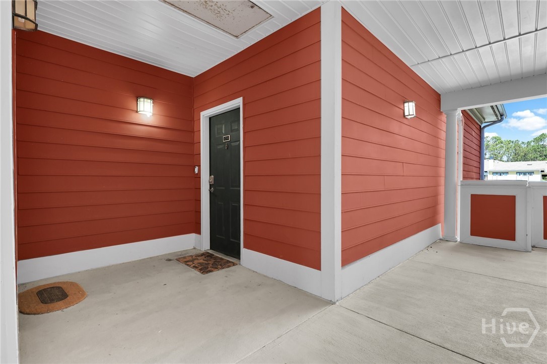 1733 Whitemarsh Way Property Photo 3