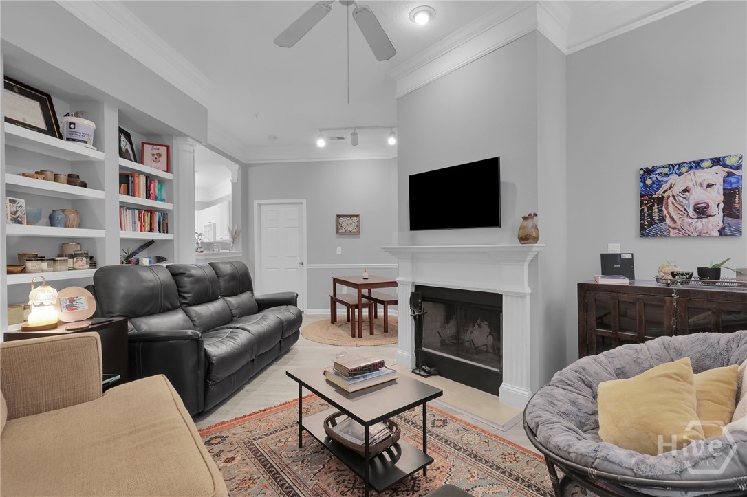 1733 Whitemarsh Way Property Photo 18