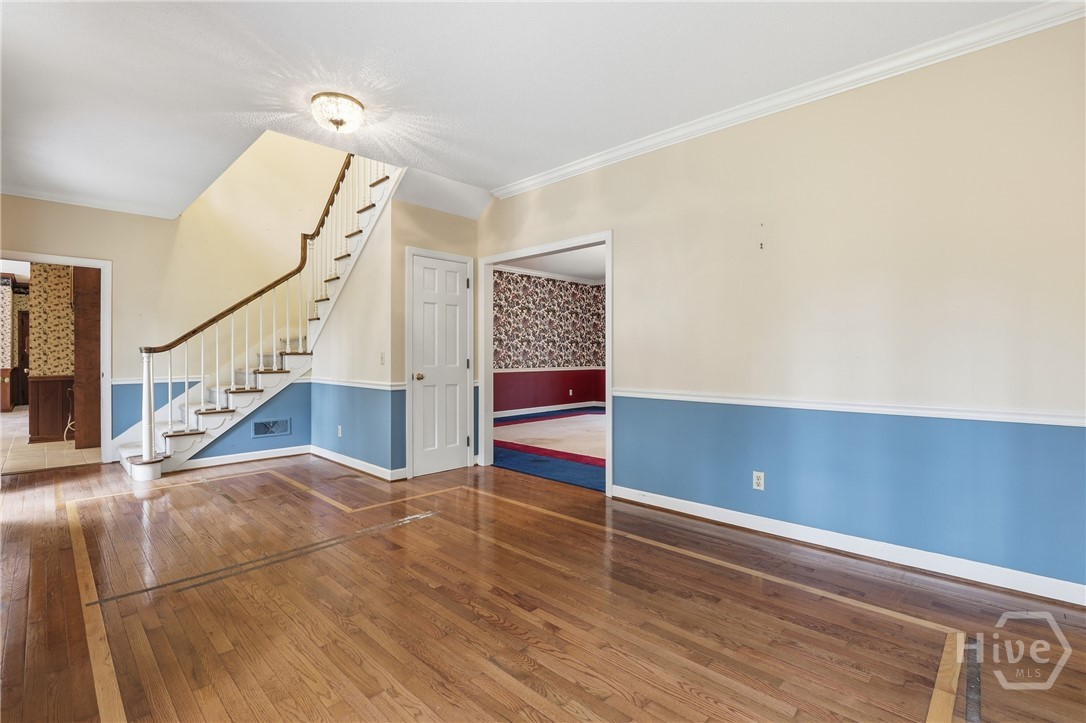 208 Timberline Road Property Photo 8