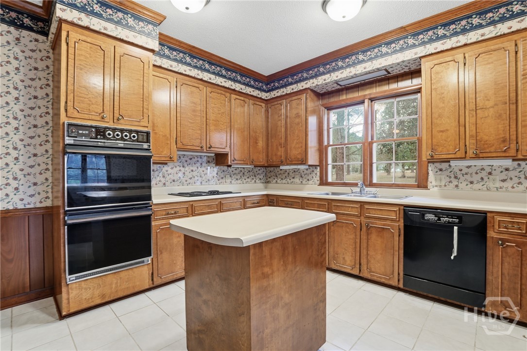 208 Timberline Road Property Photo 25