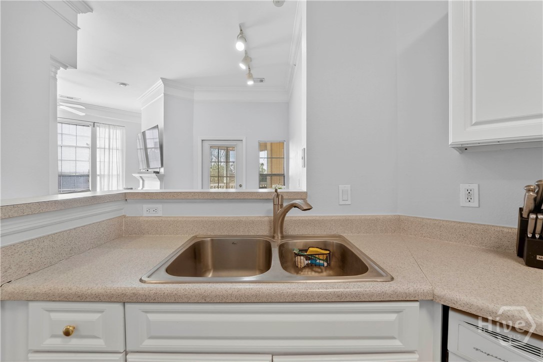 2136 Whitemarsh Way Property Photo 12