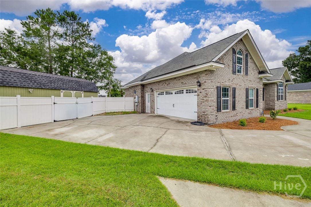 124 Tolliver Lane Property Photo 3