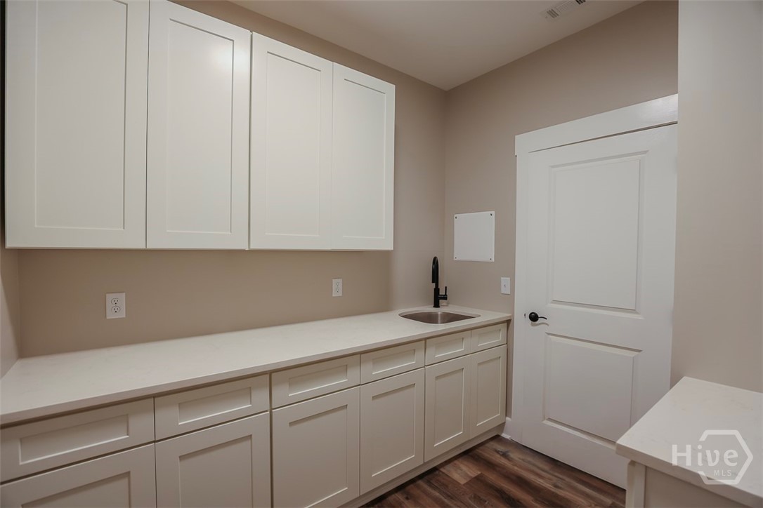 1049 Mccall Road Property Photo 36