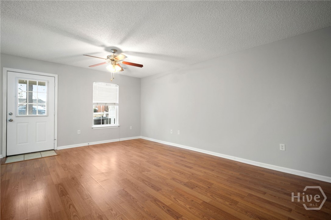 5030 Winfield Drive Property Photo 6