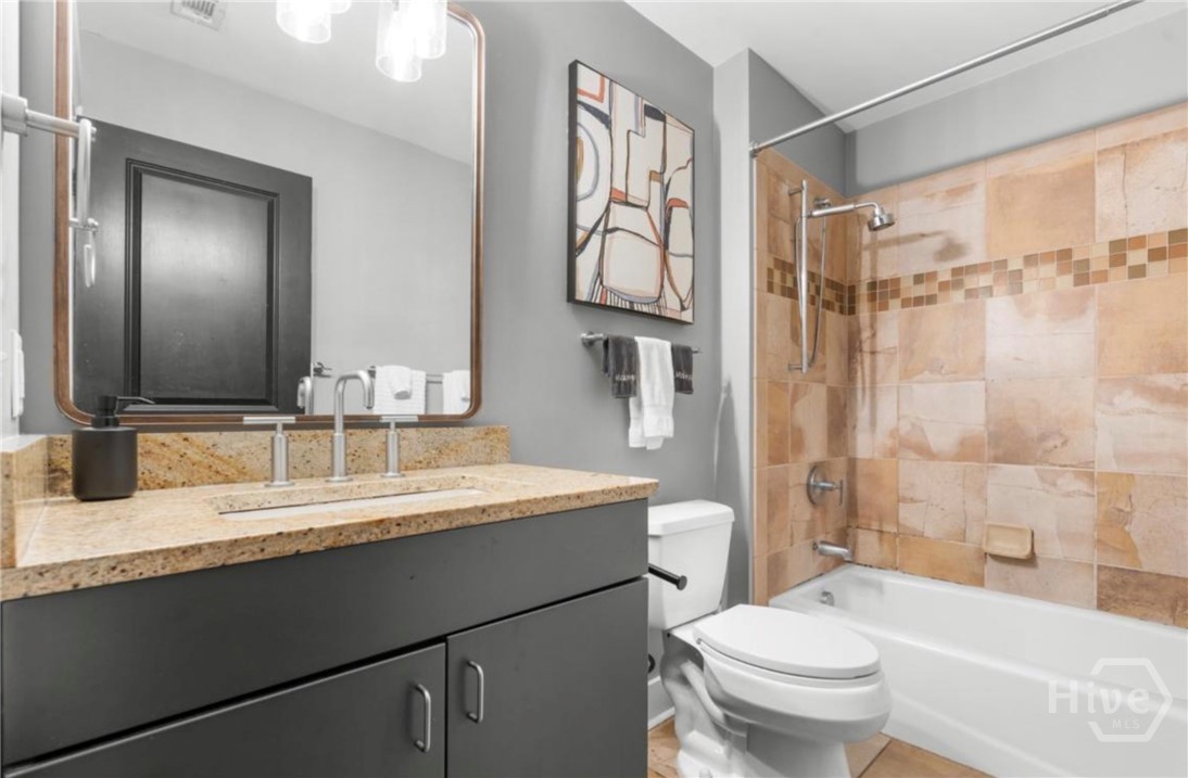 310 W Broughton Street 3011 Property Photo 11
