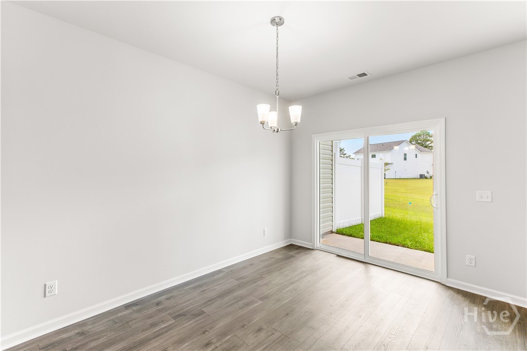 109 Pinebury Road Property Photo 8