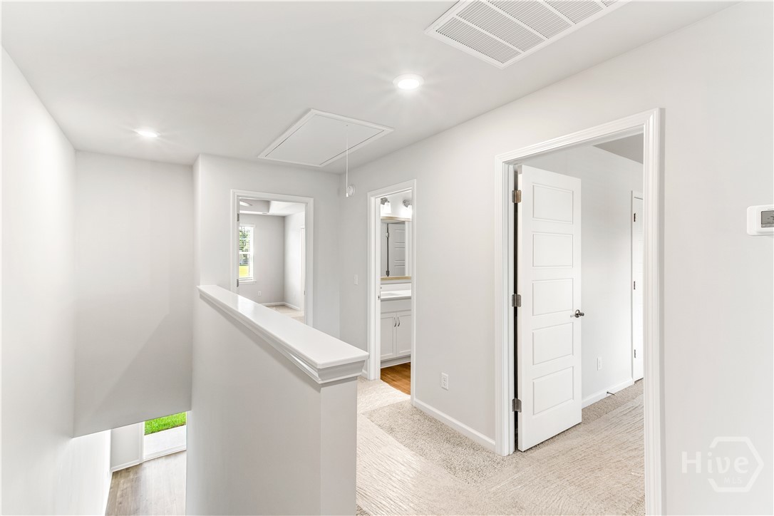 109 Pinebury Road Property Photo 13