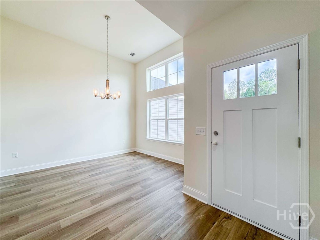 201 Providence Loop Property Photo 3
