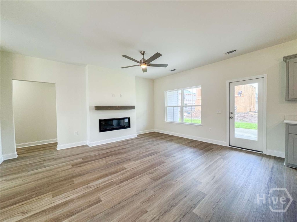 201 Providence Loop Property Photo 6