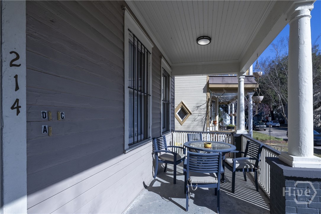 214 W Park Avenue W Property Photo 5