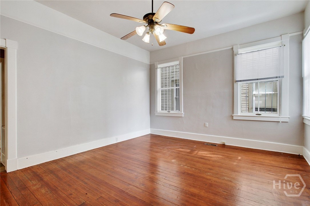 214 W Park Avenue W Property Photo 9