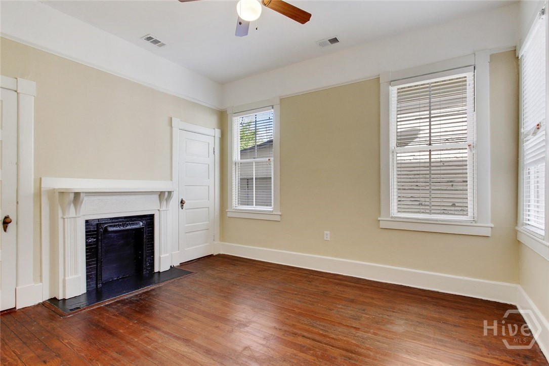 214 W Park Avenue W Property Photo 32