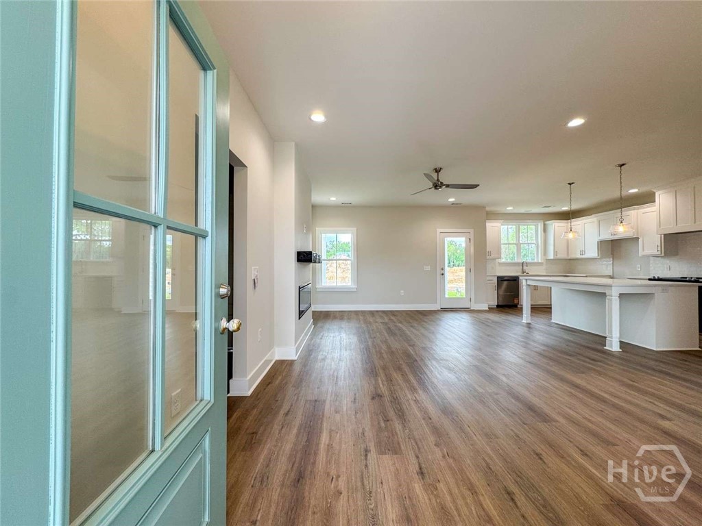 362 Cottage Loop Property Photo 3