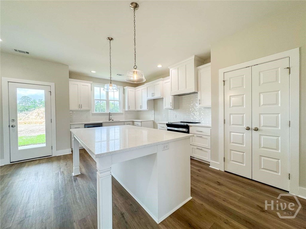 362 Cottage Loop Property Photo 7