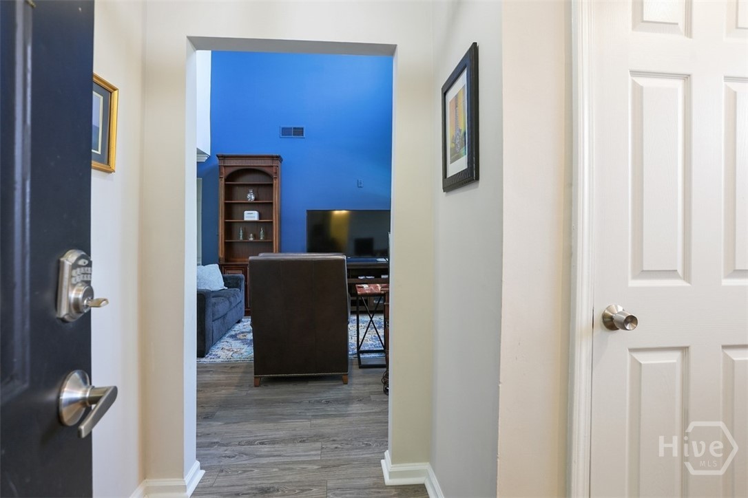 1304 Walden Park Drive Property Photo 3