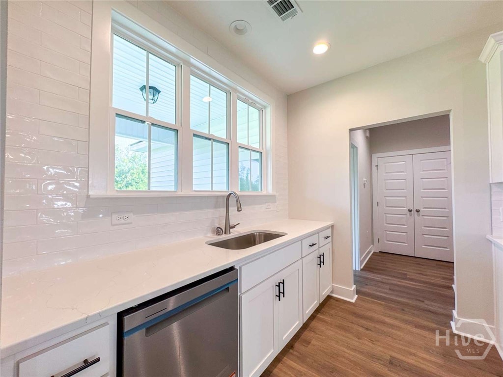 648 Stone Court Property Photo 10